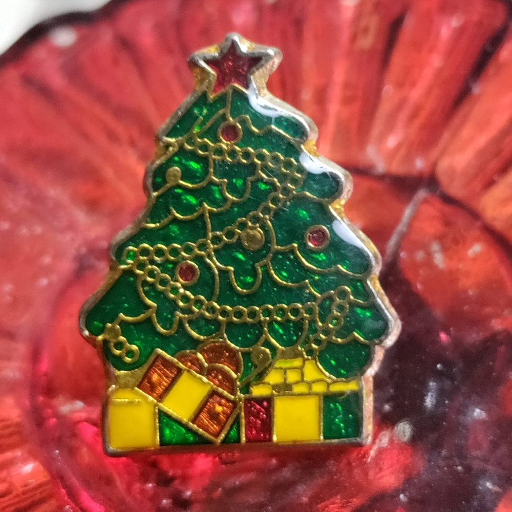 Vintage Christmas tree Lapel pin